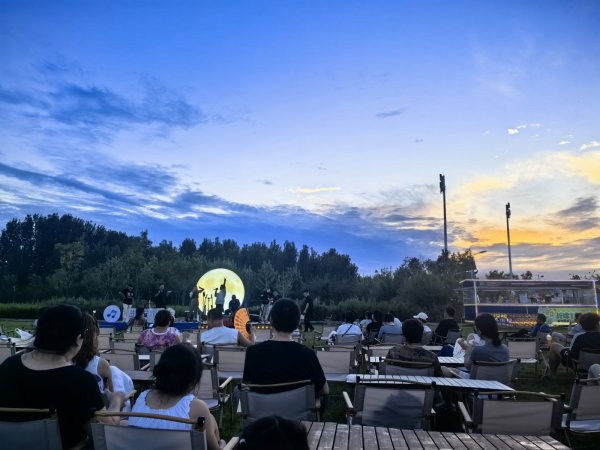 盈为国际 北京平谷大兴庄镇夜生活“热”起来